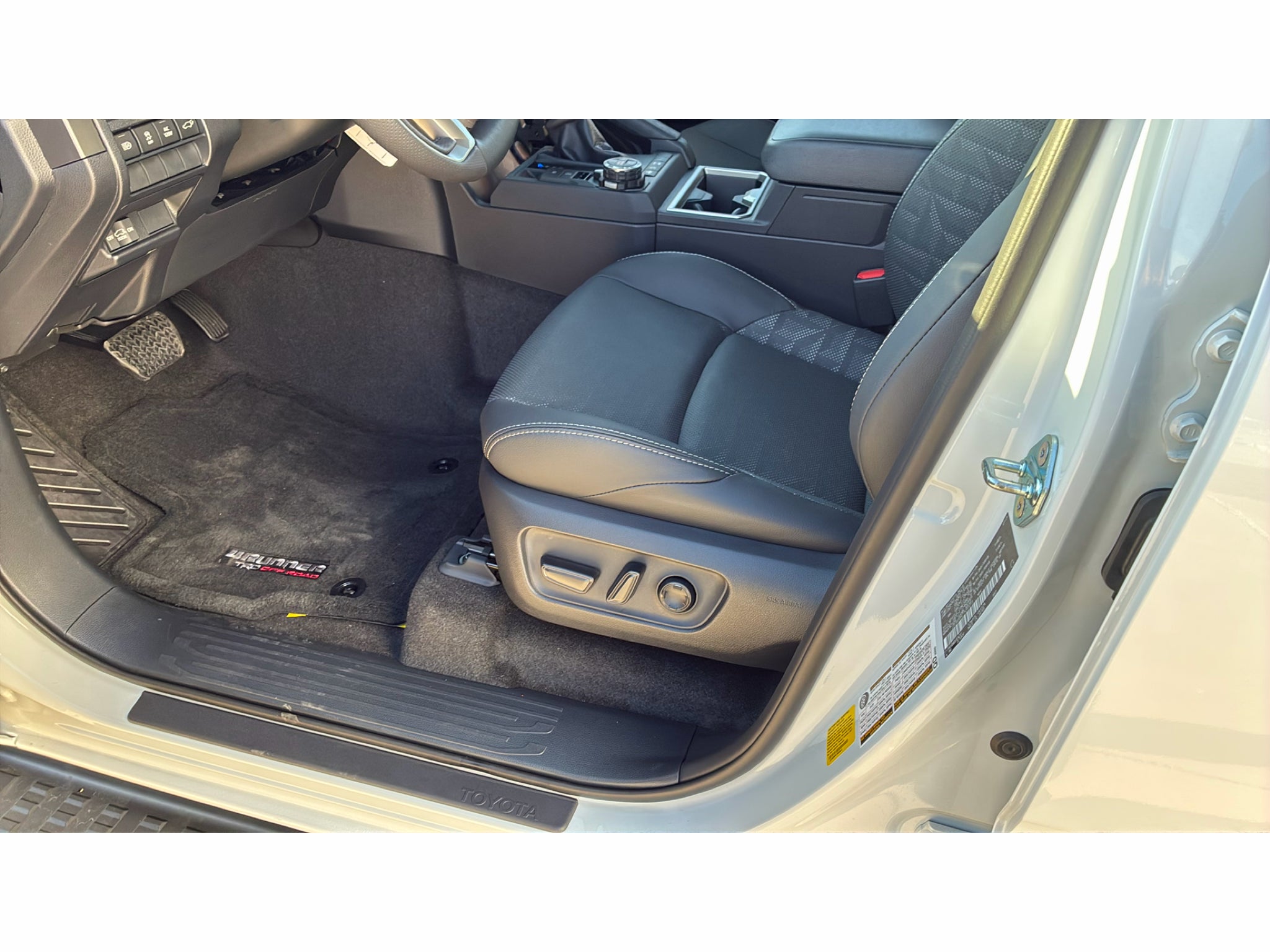 2026 Toyota 4Runner i-FORCE MAX TRD Off-Road Premium i-FORCE MAX