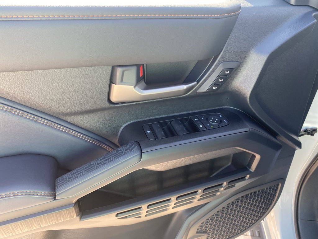 2026 Toyota 4Runner i-FORCE MAX Platinum