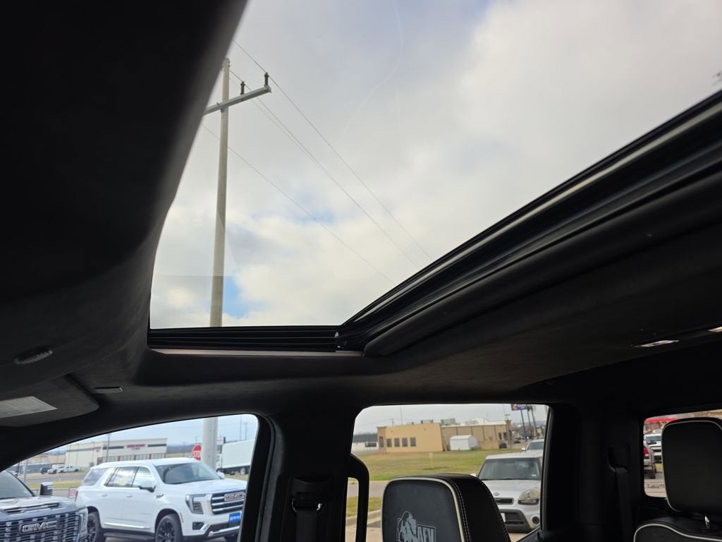 2023 GMC Sierra 1500 AT4X