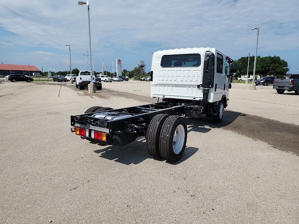 2025 Chevrolet Low Cab Forward 4500 1WT