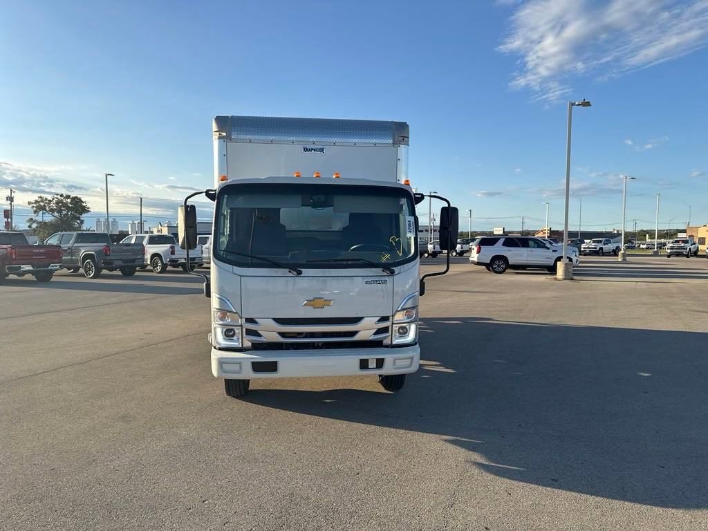 2025 Chevrolet Low Cab Forward 4500 1WT