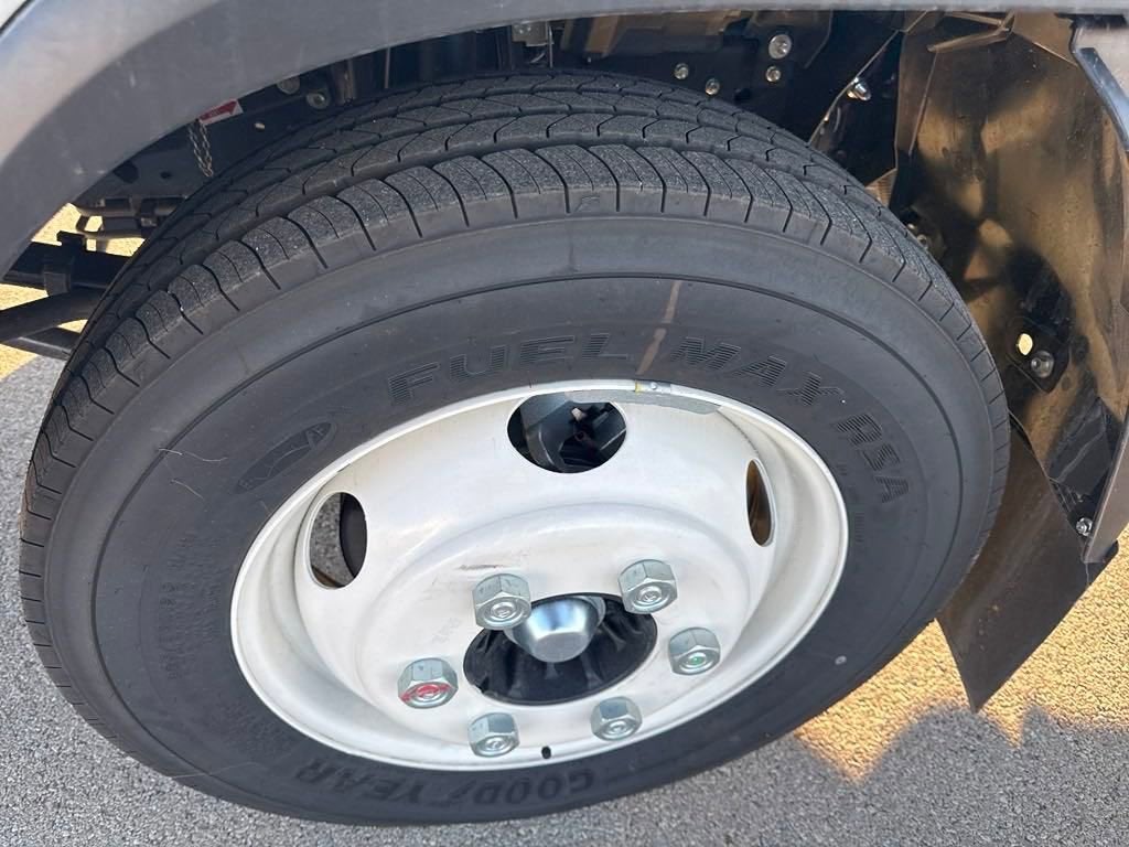 2025 Chevrolet Low Cab Forward 4500 1WT