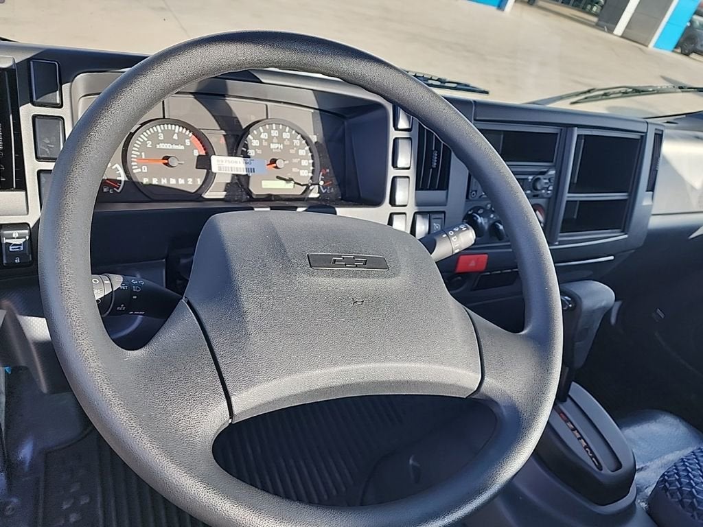 2024 Chevrolet Low Cab Forward 4500 1WT