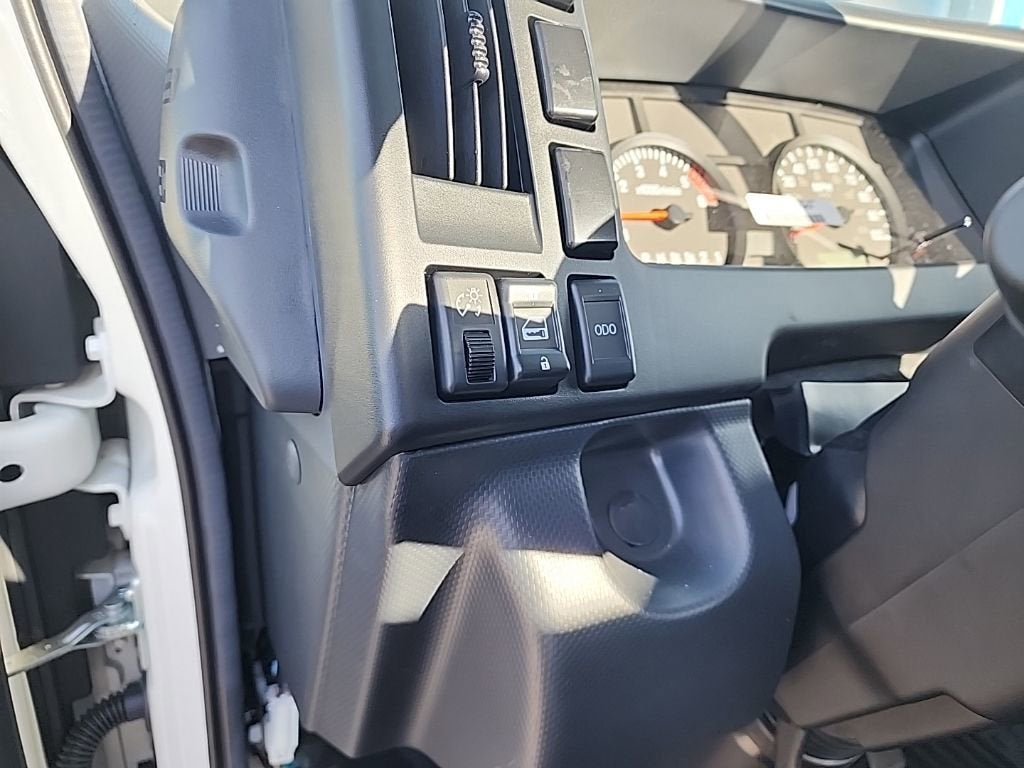 2024 Chevrolet Low Cab Forward 4500 1WT