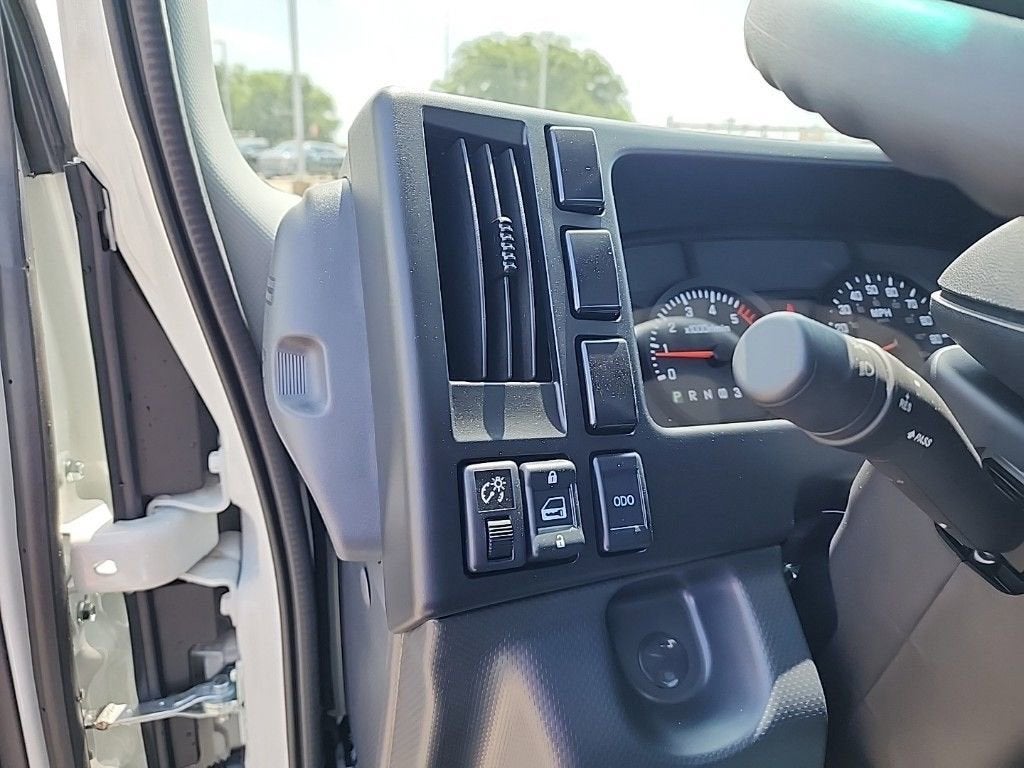 2025 Chevrolet Low Cab Forward 5500 HG 1WT