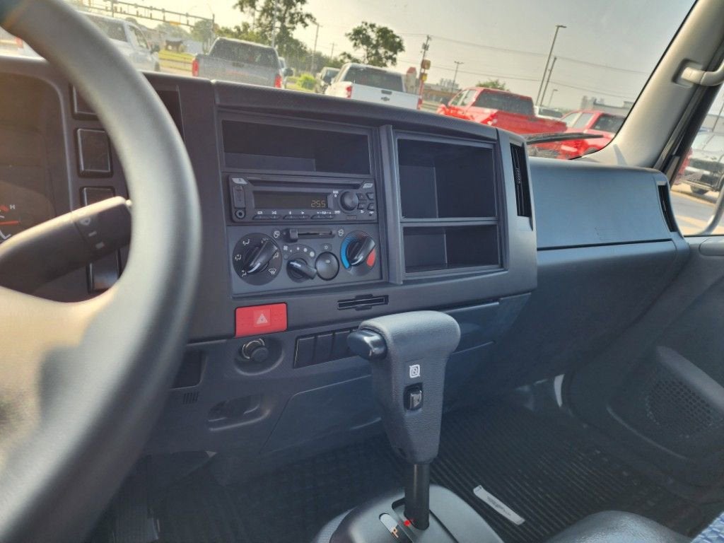 2025 Chevrolet Low Cab Forward 5500 HG 1WT