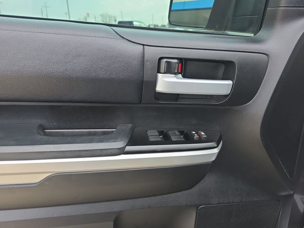 2017 Toyota Tundra 4WD SR