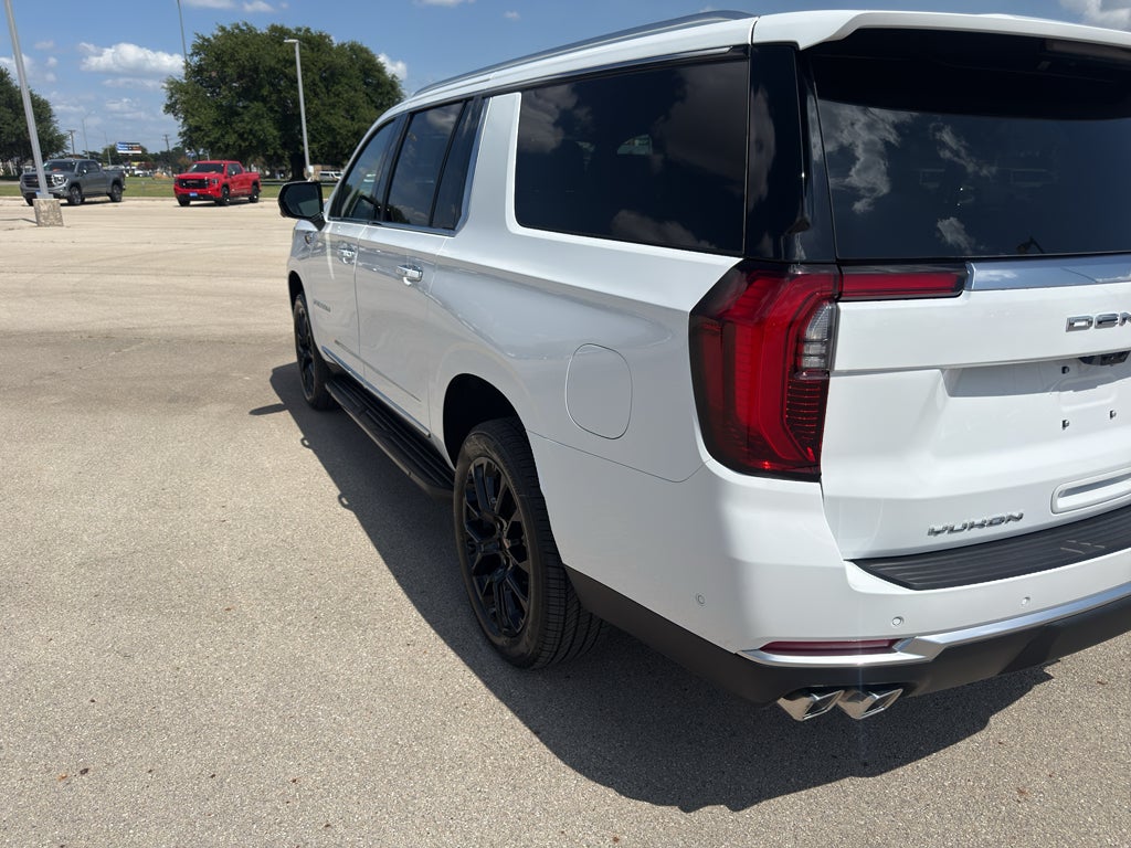 2026 GMC Yukon XL Denali - Photo 23