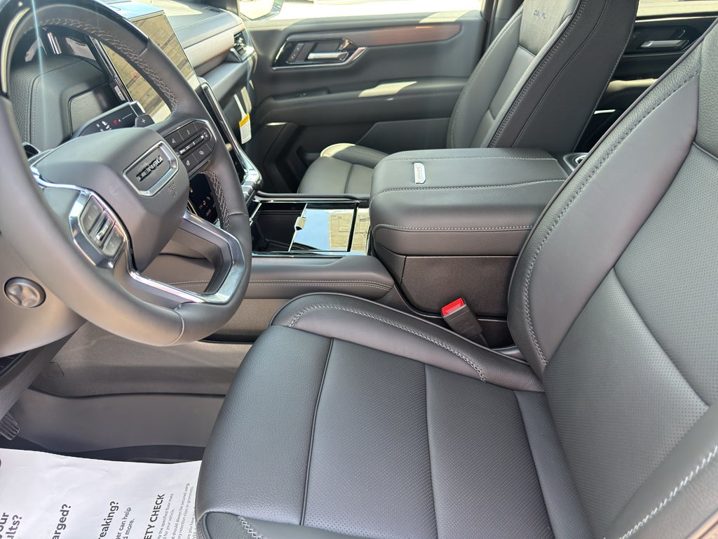 2026 GMC Yukon XL Denali - Photo 8