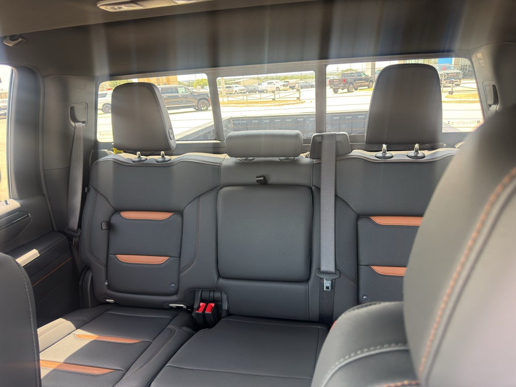 2026 GMC Sierra 2500HD AT4 - Photo 11