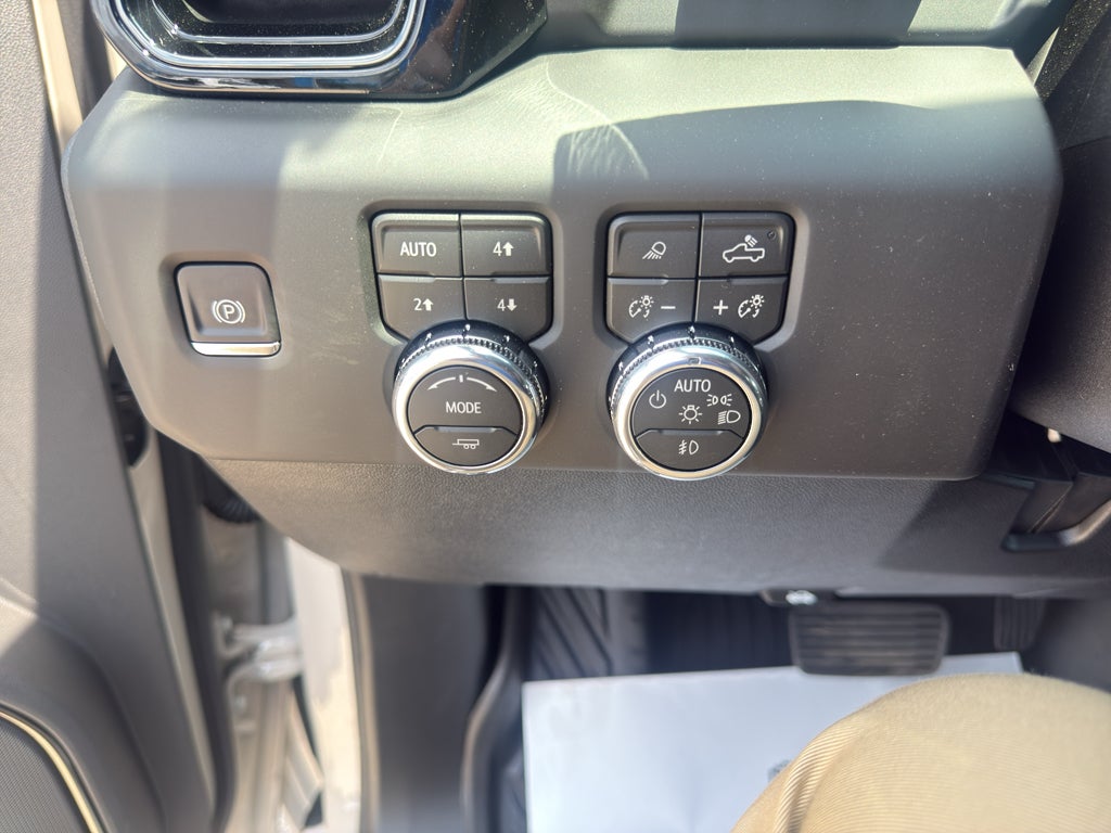 2026 GMC Sierra 2500HD AT4 - Photo 18
