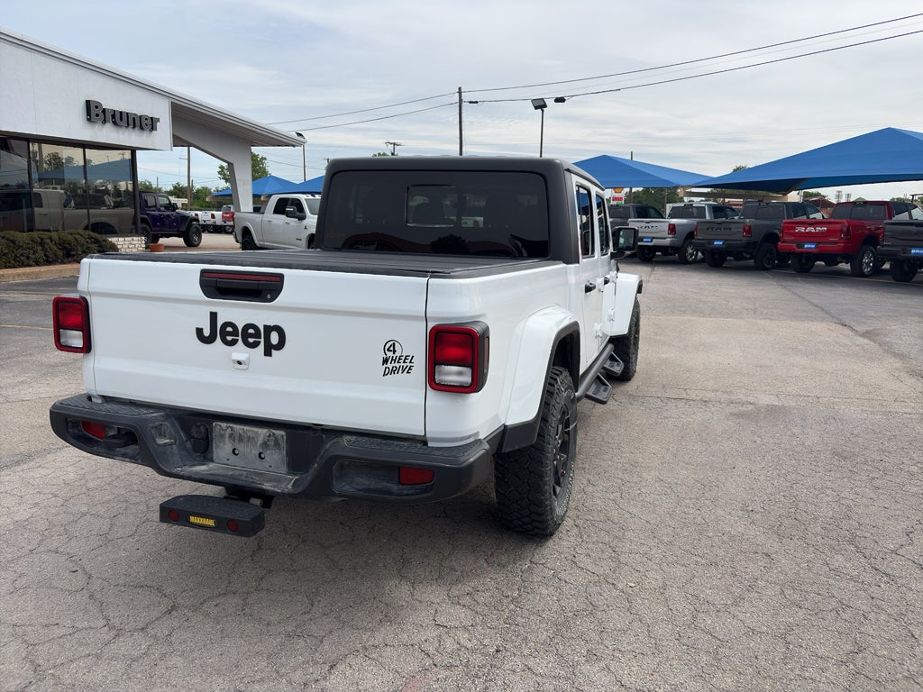 2021 Jeep Gladiator Willys 4x4