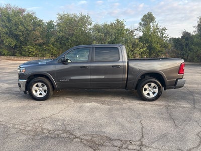 2025 RAM 1500 Lone Star Crew Cab 4x4 5'7' Box