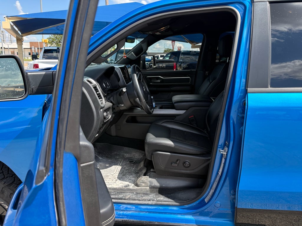 2022 RAM 1500 Big Horn Crew Cab 4x4 5'7' Box