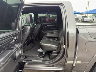 2022 RAM 1500 Limited Crew Cab 4x4 5'7' Box