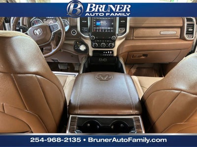 2020 RAM 1500 Laramie Crew Cab 4x4 5'7' Box