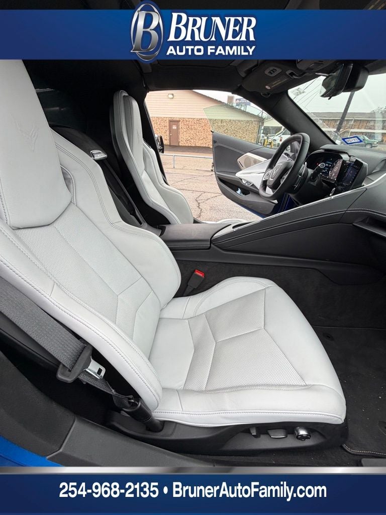 2023 Chevrolet Corvette Stingray RWD Coupe 2LT