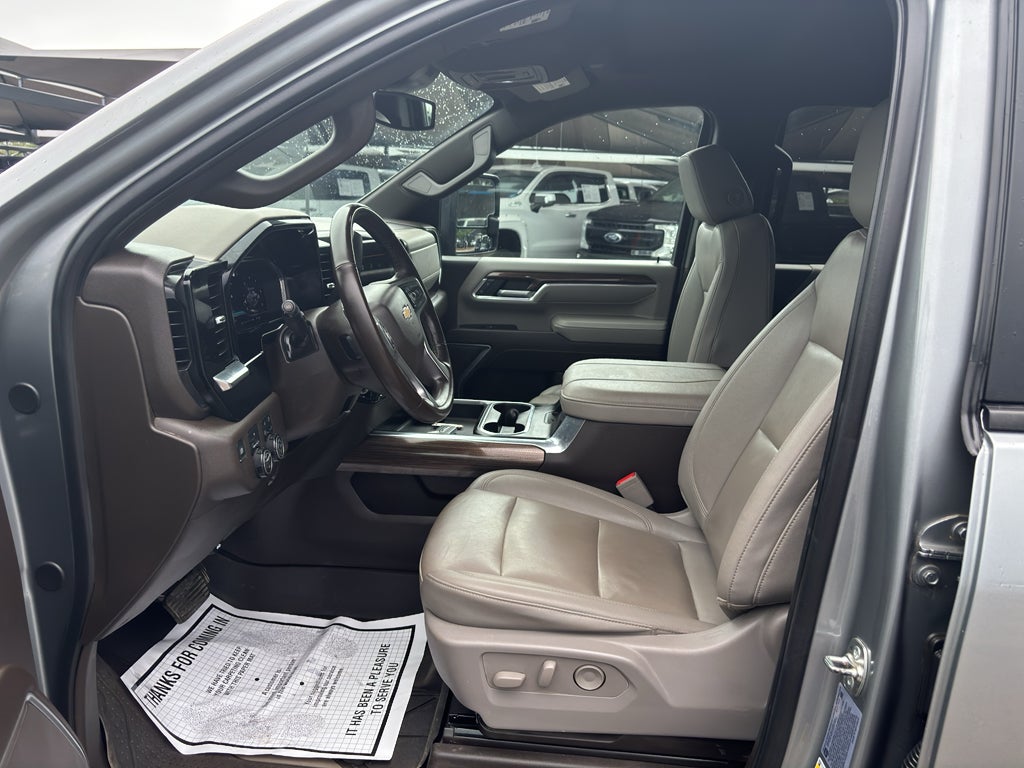 2025 Chevrolet Silverado LT
