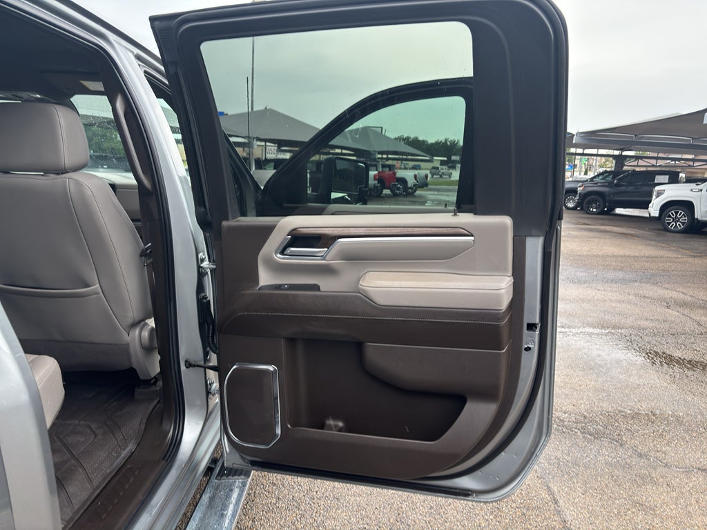 2025 Chevrolet Silverado LT