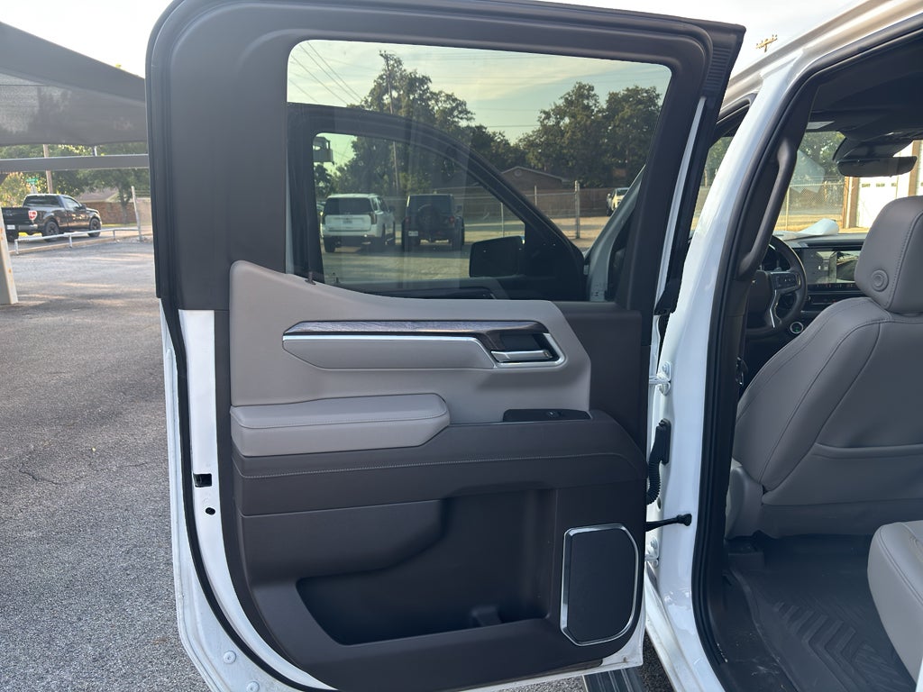 2025 Chevrolet Silverado 1500 4WD Crew Cab Short Bed LTZ