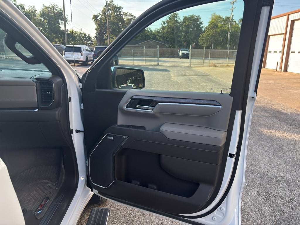 2025 Chevrolet Silverado 1500 4WD Crew Cab Short Bed LTZ