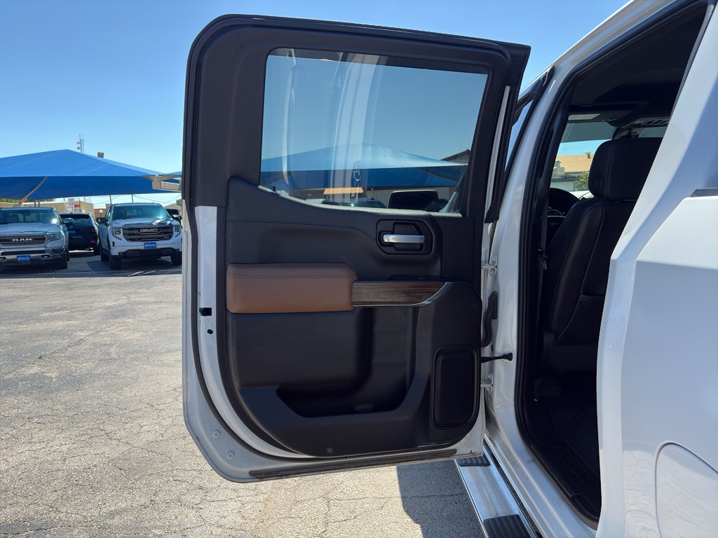 2021 Chevrolet Silverado 1500 4WD Crew Cab Short Bed High Country