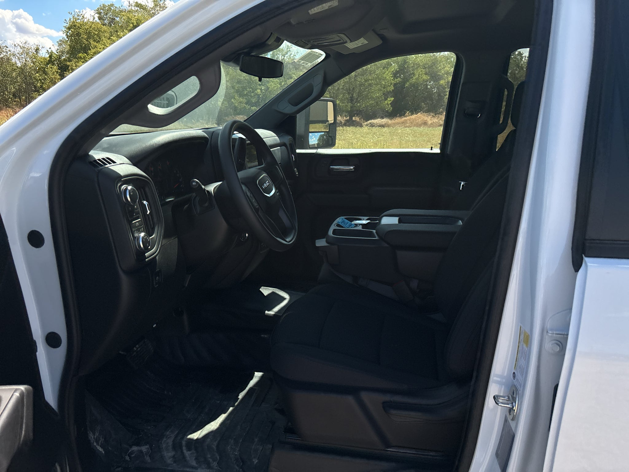 2026 GMC Sierra 2500 HD Crew Cab, Long Bed, Pro, 4WD