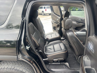 2023 GMC Acadia AWD AT4