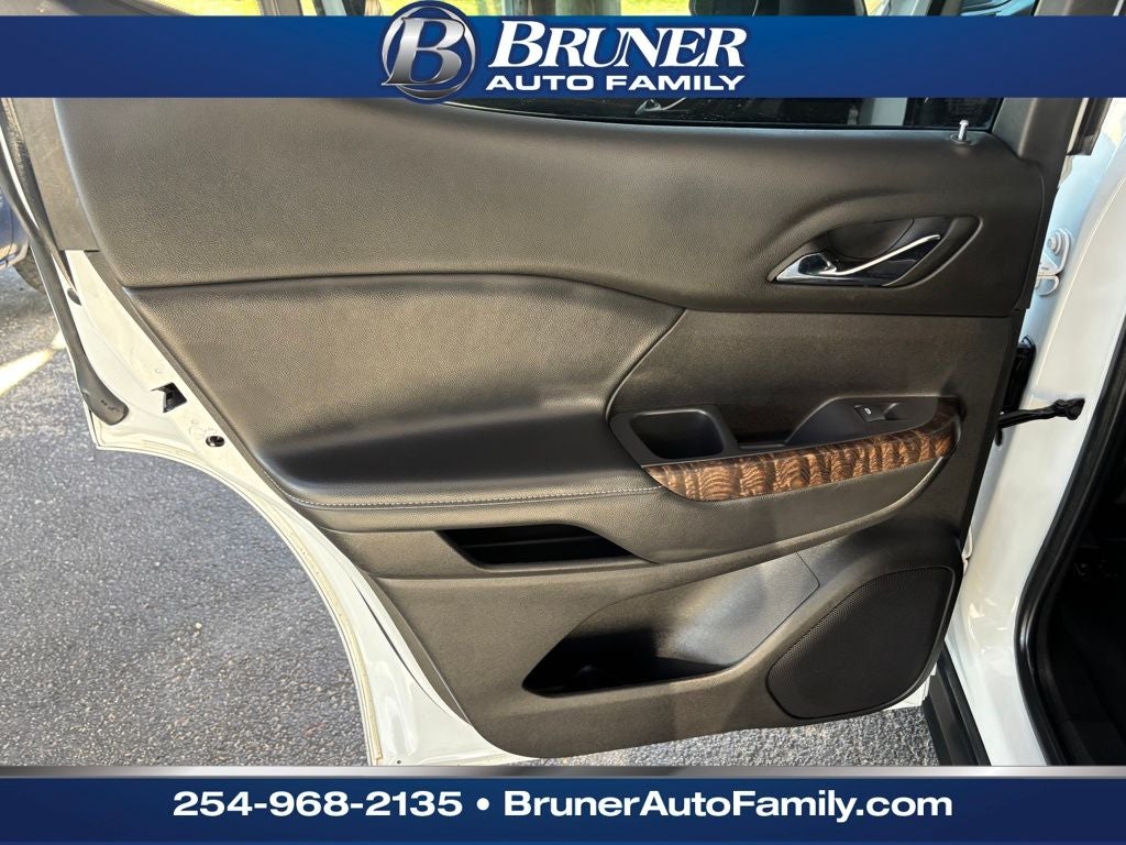 2022 GMC Acadia FWD Denali