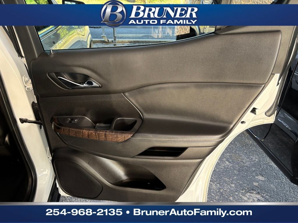 2022 GMC Acadia FWD Denali