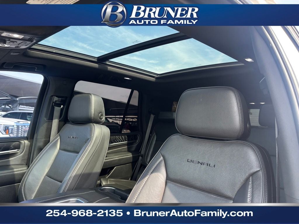 2022 GMC Yukon 4WD Denali