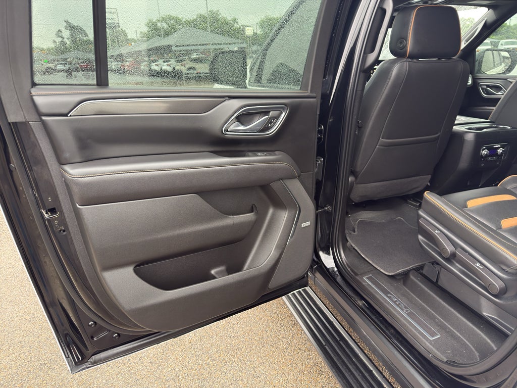 2023 GMC Yukon XL 4WD AT4