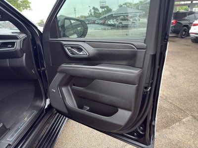 2023 GMC Yukon XL 4WD AT4