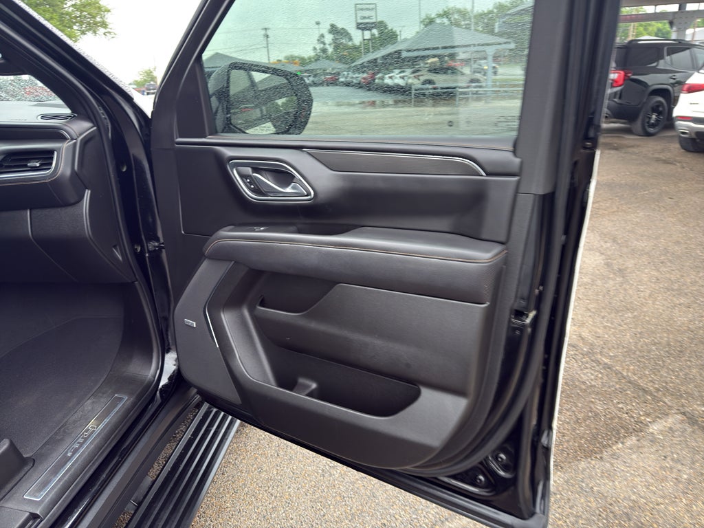 2023 GMC Yukon XL 4WD AT4