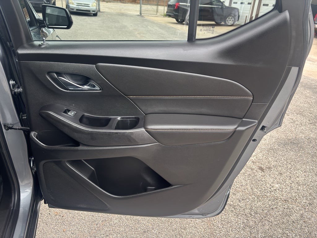 2020 Chevrolet Traverse FWD LS