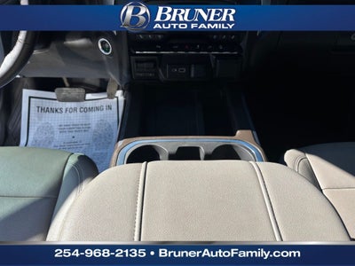 2023 GMC Sierra 2500HD 4WD Crew Cab Standard Bed SLT