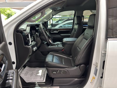 2024 GMC Sierra 2500HD 4WD Crew Cab Standard Bed Denali