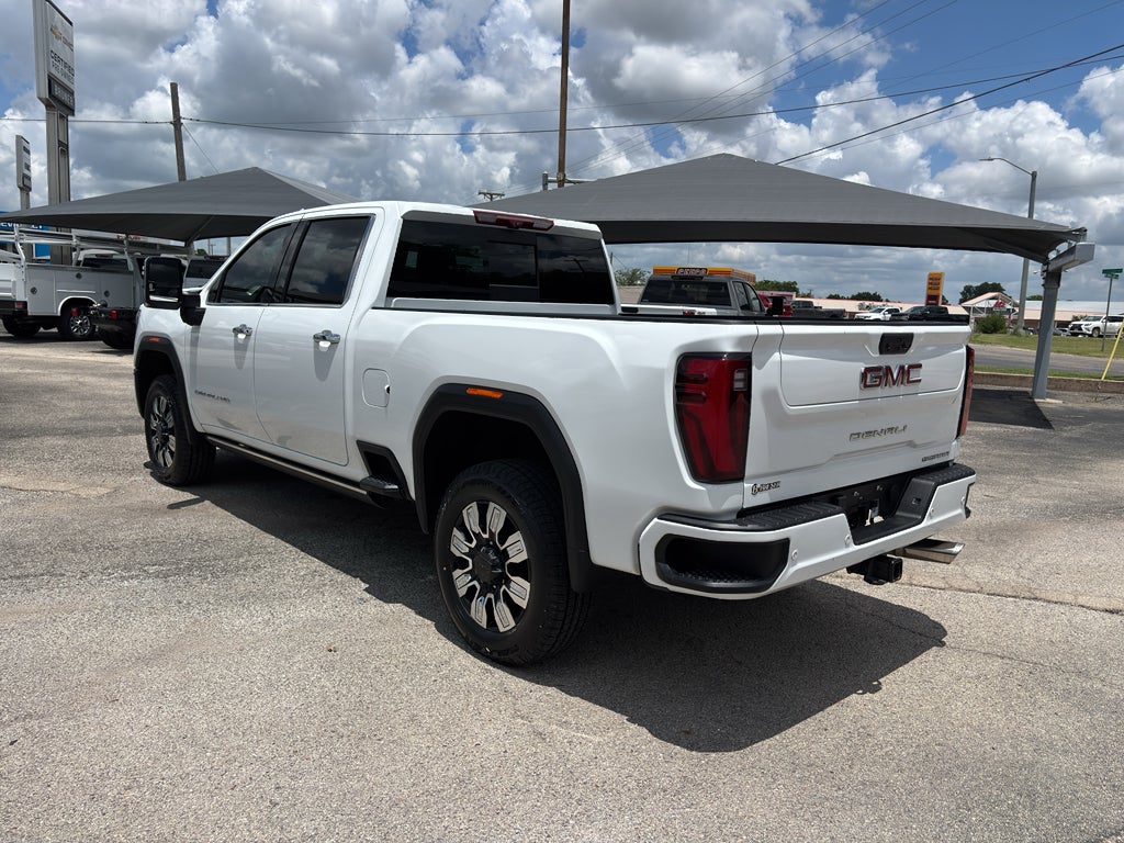 2024 GMC Sierra 2500HD 4WD Crew Cab Standard Bed Denali