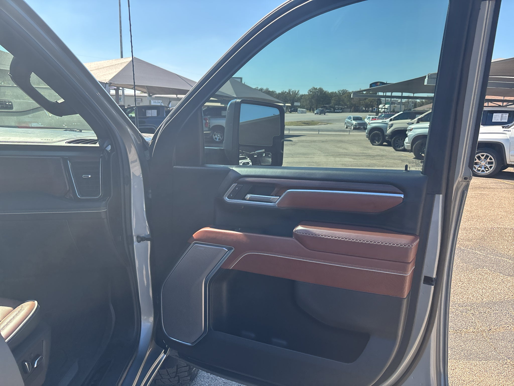 2025 GMC Sierra 2500HD 4WD Crew Cab Standard Bed Denali Ultimate