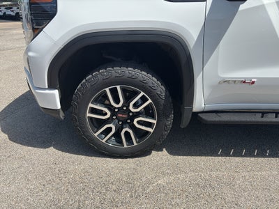 2023 GMC Sierra 1500 4WD Crew Cab Short Box AT4