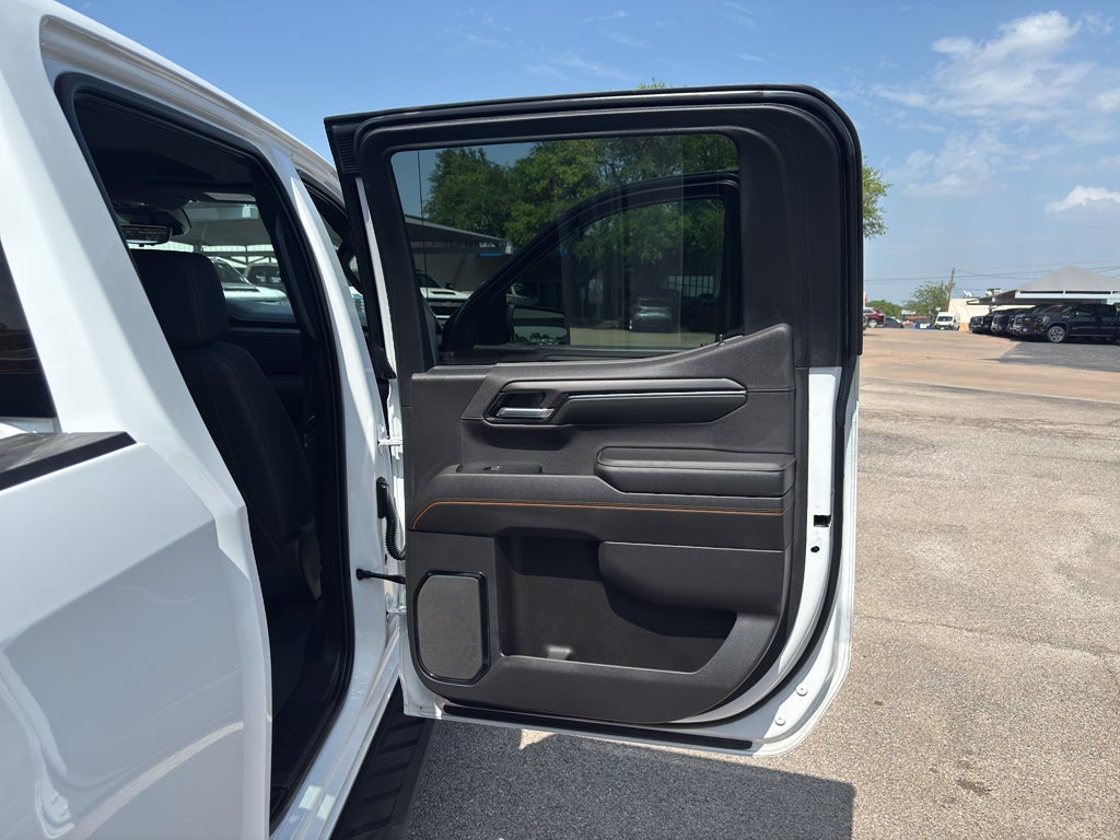 2023 GMC Sierra 1500 4WD Crew Cab Short Box AT4