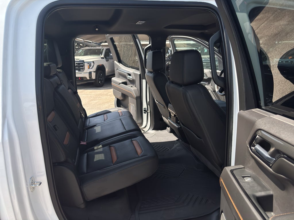 2023 GMC Sierra 1500 4WD Crew Cab Short Box AT4