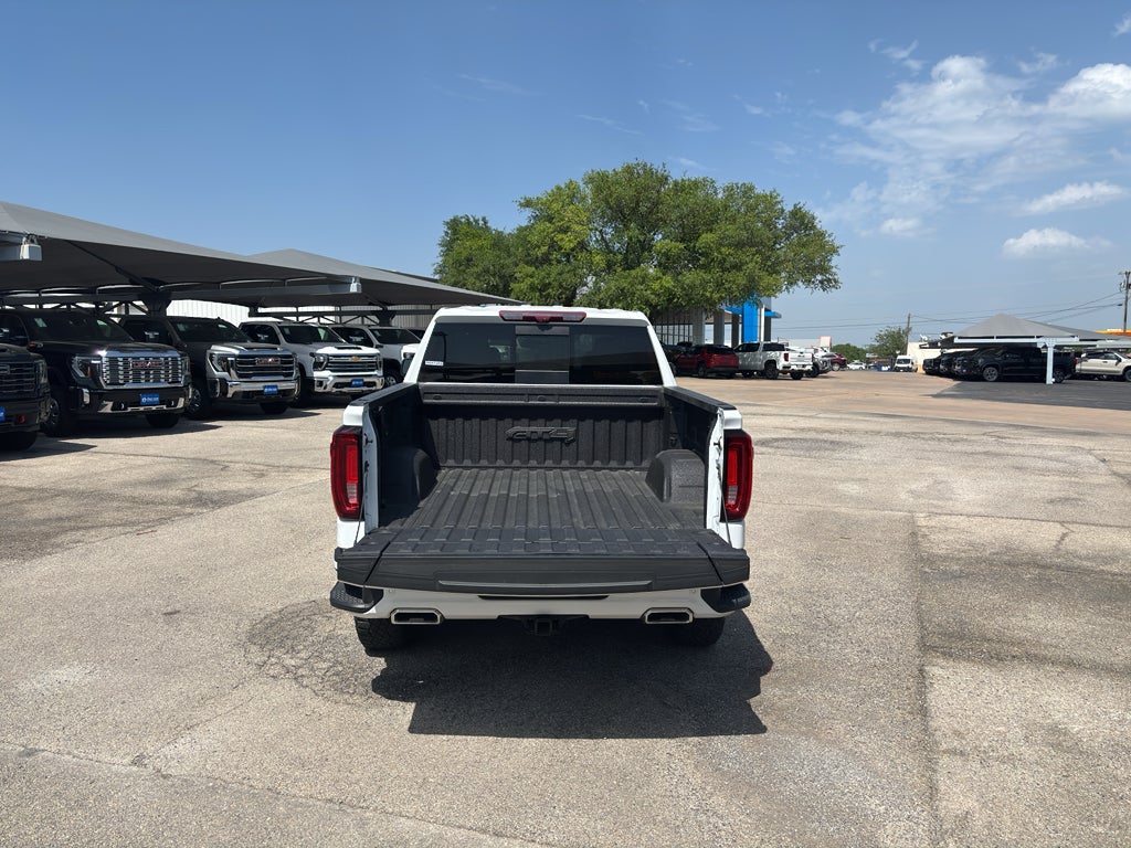 2023 GMC Sierra 1500 4WD Crew Cab Short Box AT4