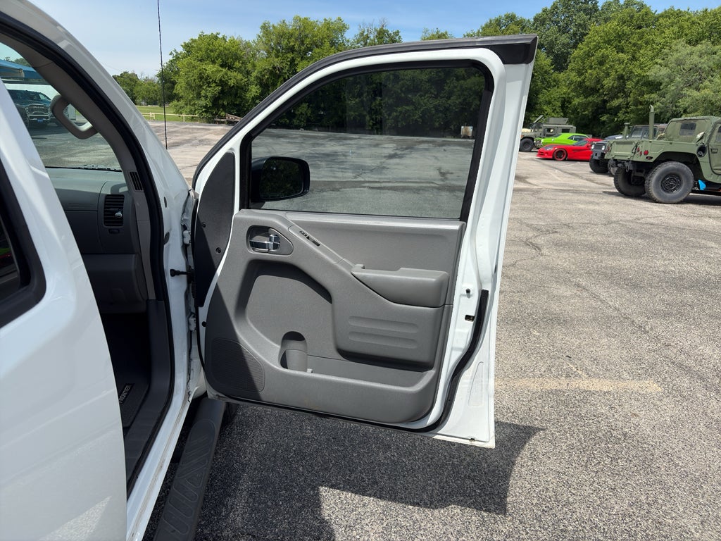 2021 Nissan Frontier Crew Cab SV 4x2
