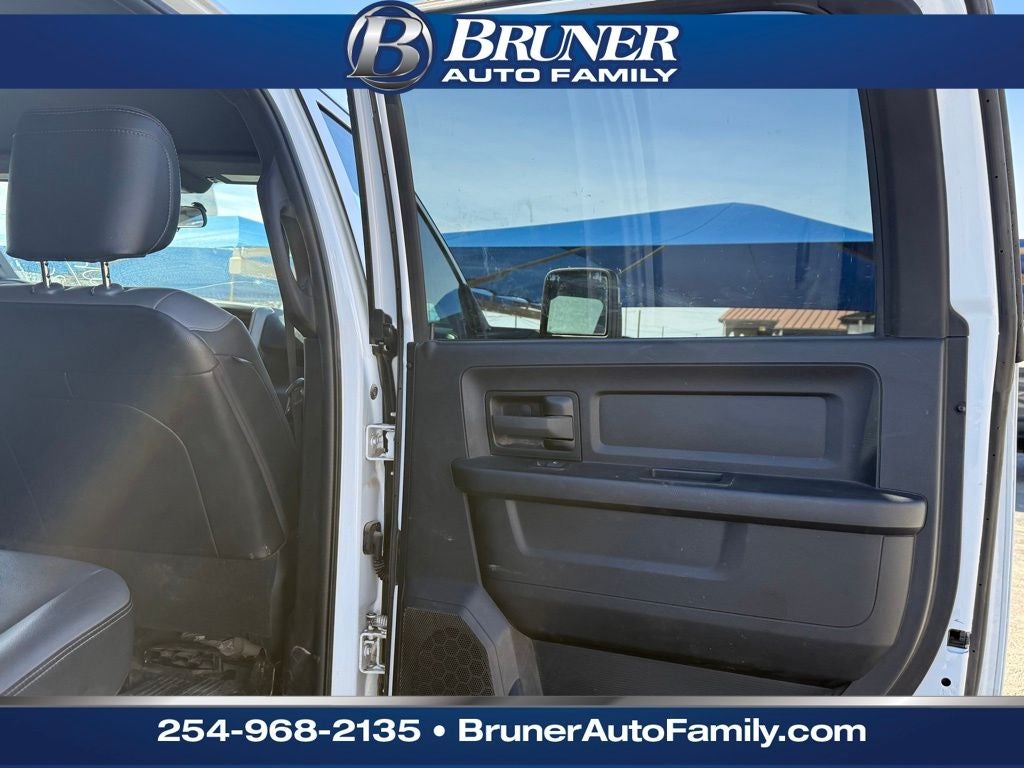 2024 RAM 3500 Tradesman Crew Cab 4x4 8' Box