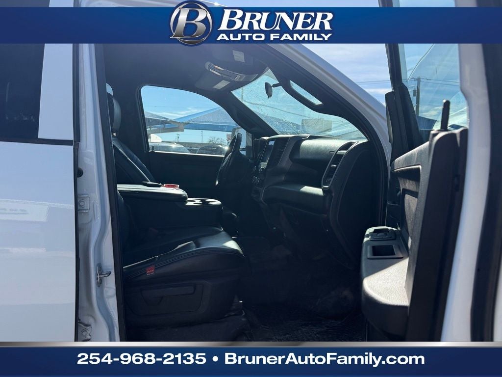 2024 RAM 3500 Tradesman Crew Cab 4x4 8' Box