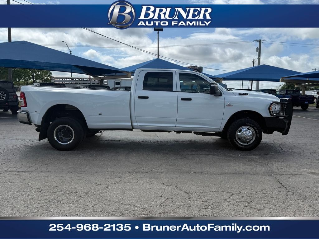 2024 RAM 3500 Tradesman Crew Cab 4x4 8' Box
