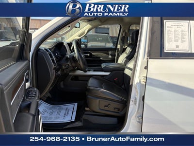 2024 RAM 3500 Laramie Crew Cab 4x4 8' Box