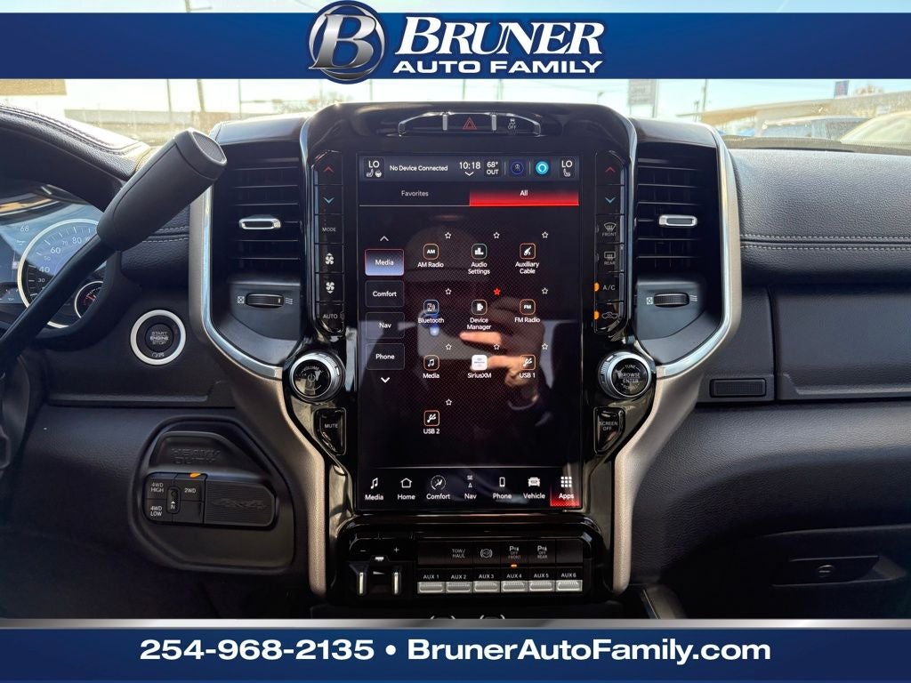 2024 RAM 3500 Laramie Crew Cab 4x4 8' Box