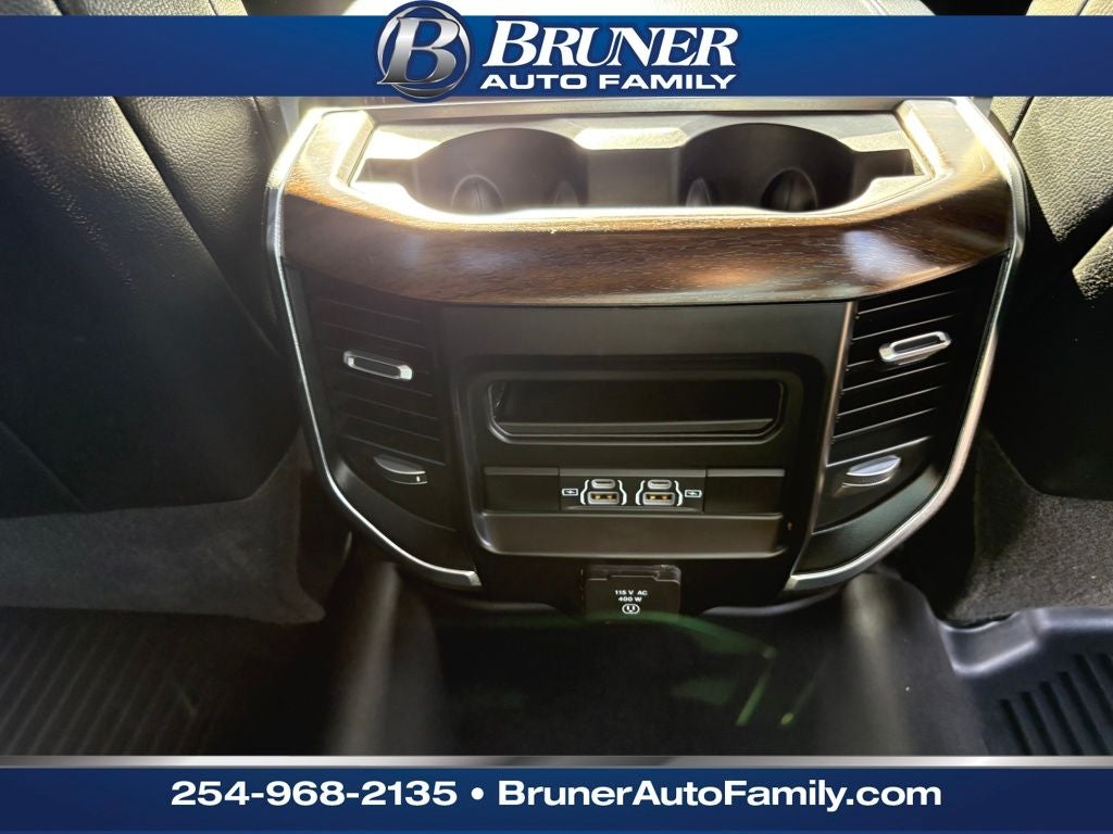 2024 RAM 3500 Laramie Crew Cab 4x4 8' Box